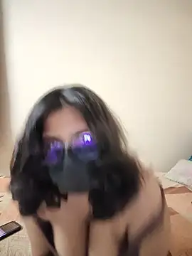 _priya_01 webcam