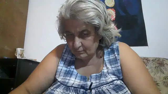 ExquisiteMature webcam