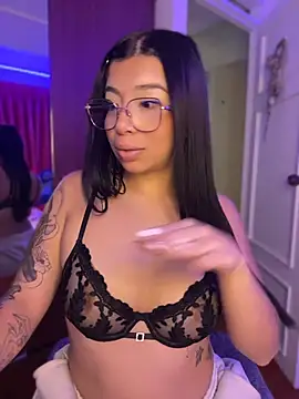 maaddyXXX webcam