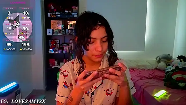 Lovelyamyy webcam