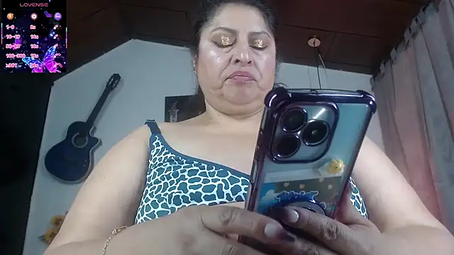 Keyla01_ webcam