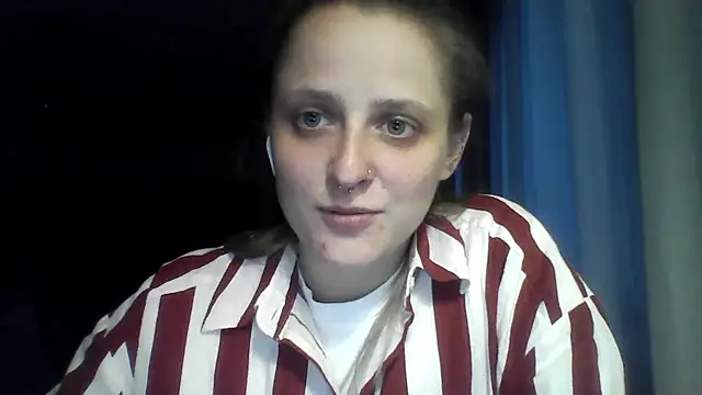 LeaWetGirl webcam