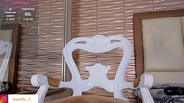Shanelle__ webcam