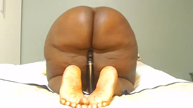 sexybigasss webcam
