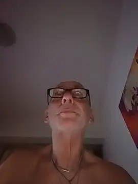 Toby2712 webcam