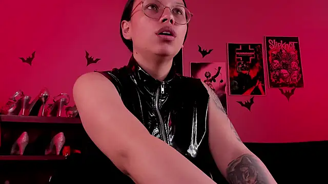 lilith-deveraux webcam