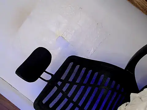 selffucker_dollmaker69 webcam