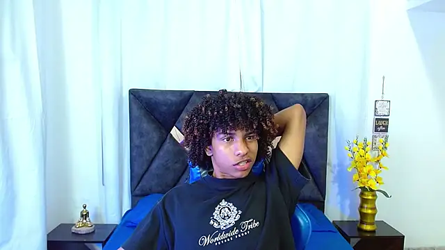angelll18_ webcam
