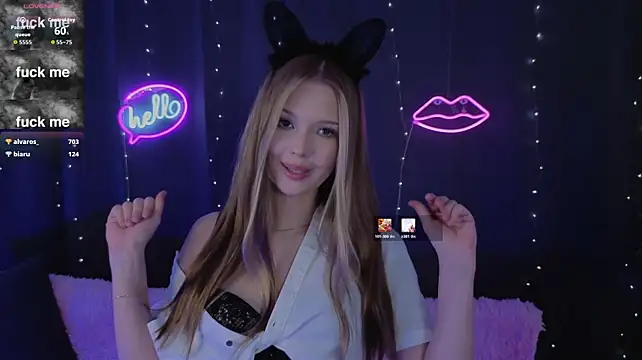 ElsaDivine webcam