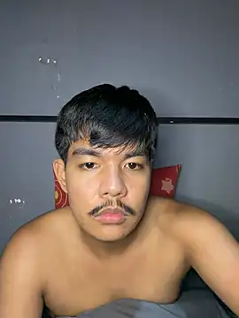 Dylannn_30 webcam