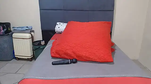 AfricanPopi webcam