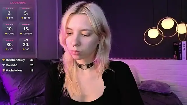 Camilla_Evers live sex cam
