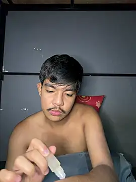 Dylannn_30 webcam