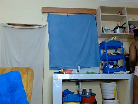 Temptingslut2317 webcam