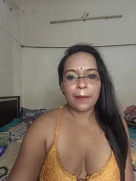 naughtymia06 webcam
