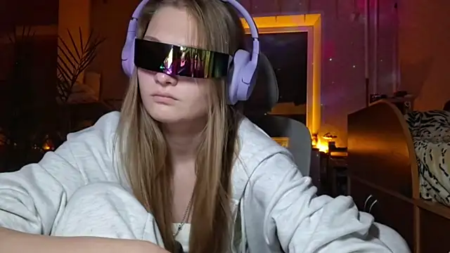 ZelmaSauage webcam
