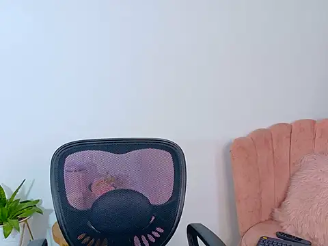 LunaraVelvett webcam