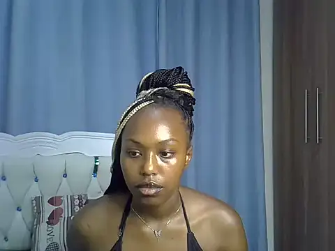 Petitedolliey webcam