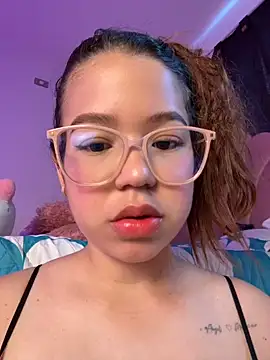Lucyklein2022 webcam