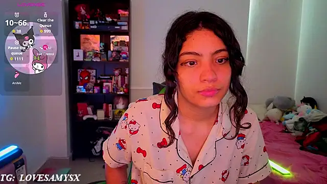 Lovelyamyy webcam