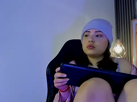 PamelaCollinsVS webcam
