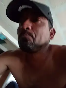 Ernesthot82 webcam