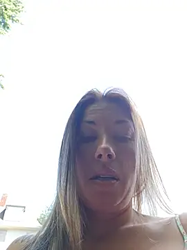 MiraKisss webcam