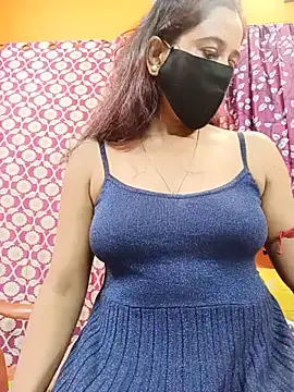 Hotpuja25 webcam