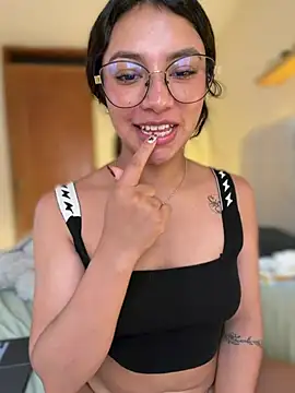 CocoaGigiMuse webcam