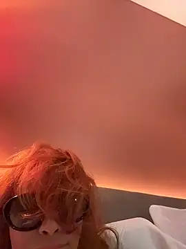 DarkDesin webcam
