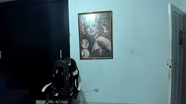 Ciara_HotTs webcam