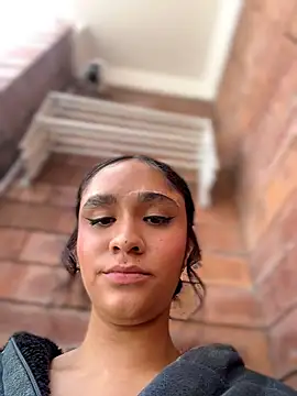 Isabella-Teen webcam