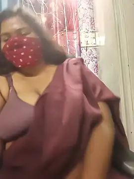 Liyaa_24 webcam