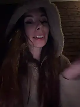 AmelieCrystal webcam