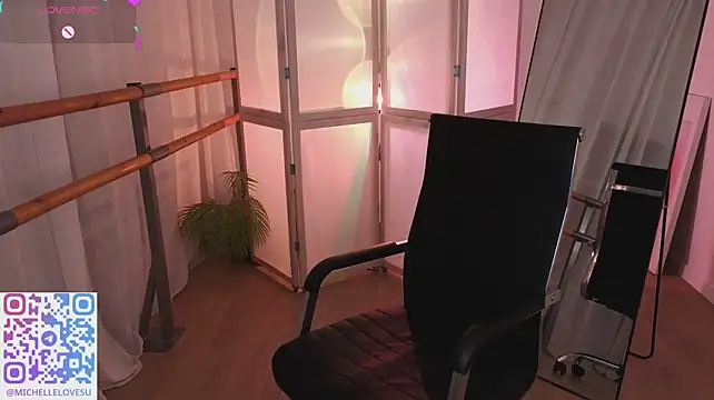 Michelle_Rain webcam