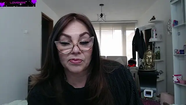 Myrnasexxx webcam