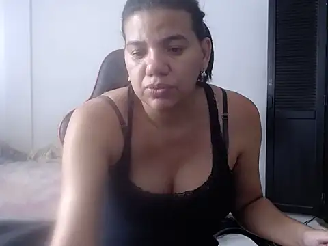 Adriana_0312 webcam