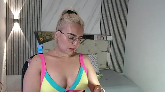 ashley__tylor webcam