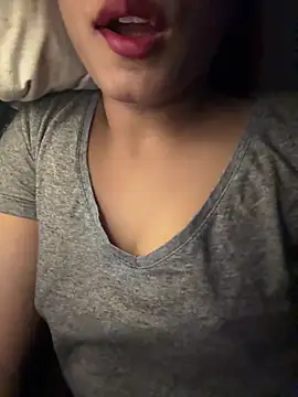 Isha_Bebo webcam