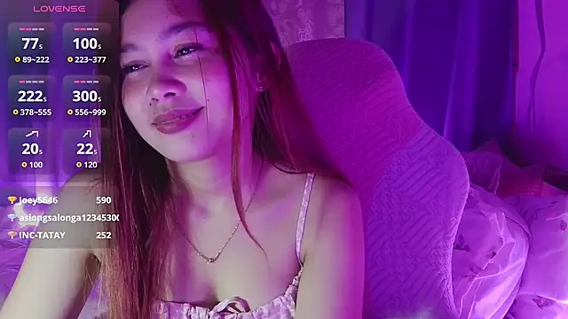 ursweet_babygirl webcam