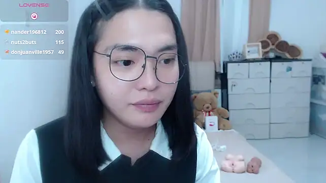 zhaviahale21 webcam