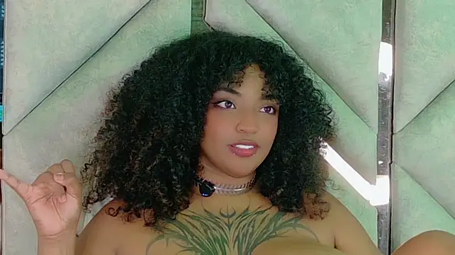 Cristal-Jonnes webcam