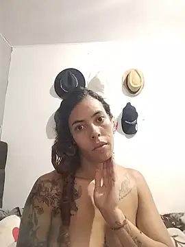 Pamelamiler__ webcam