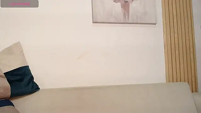 queen_adhara webcam