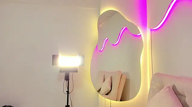 VenusBlazzer webcam