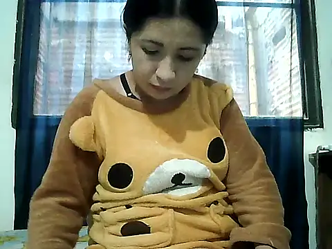 Chiquilove27 webcam