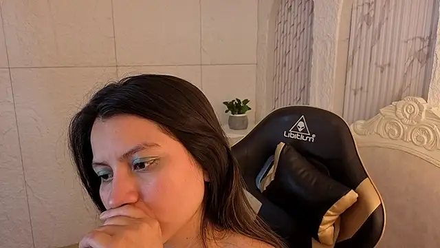 sophie_rose_cn webcam