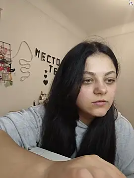 _Mikky_lil_ live cam on StripChat