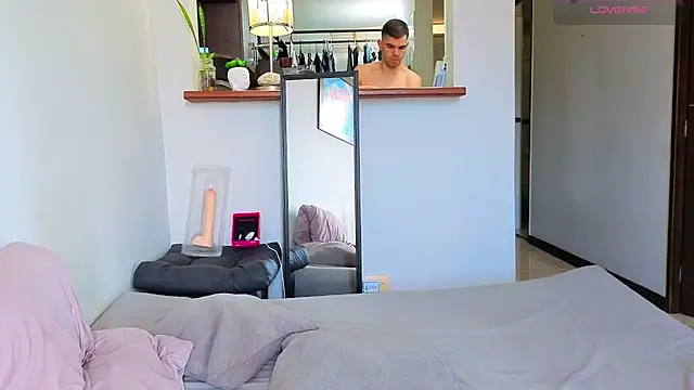Matiashorney webcam