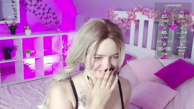 Skylar_Mour webcam